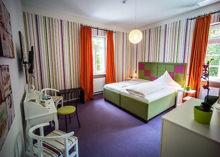 多明酒店 3* 西梅尔恩